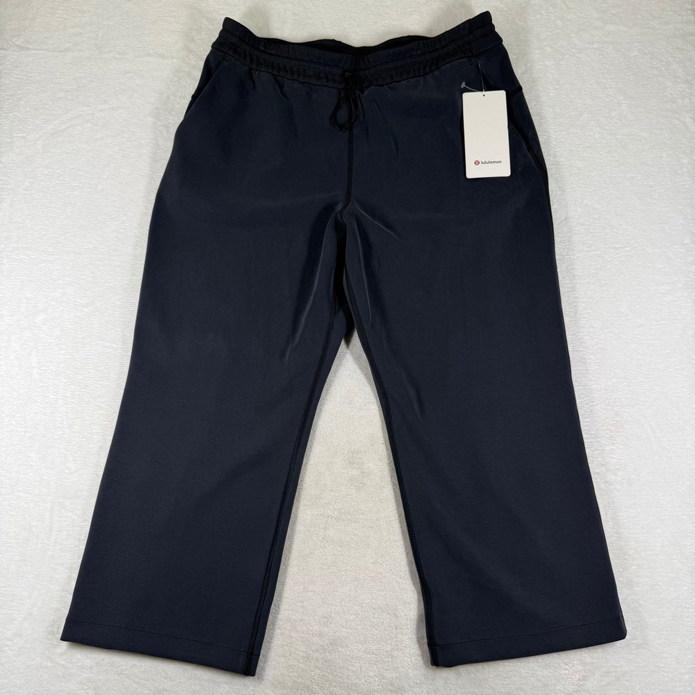 lululemon Softstreme High-Rise Straight-Leg Crop 24 Black Pants Size 14 LW6BZXS